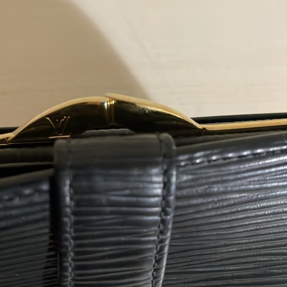 Louis Vuitton Wallet Epi Porte Monnaie Billets Viennois Leather Bifold Wallet 🔥 - Picture 7 of 17
